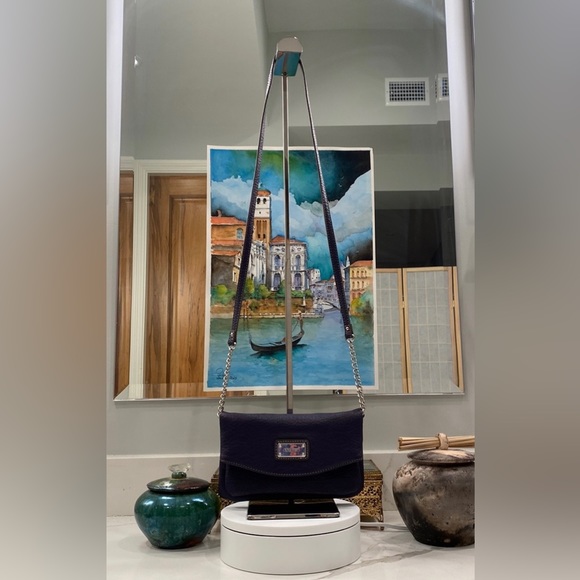 Nine West - Purple Pleather Convertible Wristlet/Shoulder bag, Chain Details EUC - Picture 9 of 17